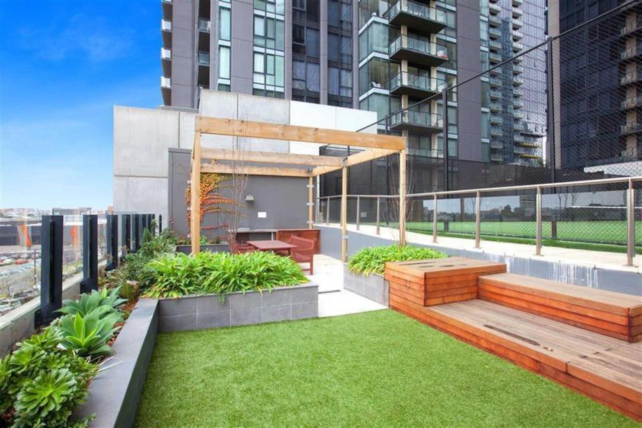Readyset Apartments At Sentinel Melbourne Esterno foto